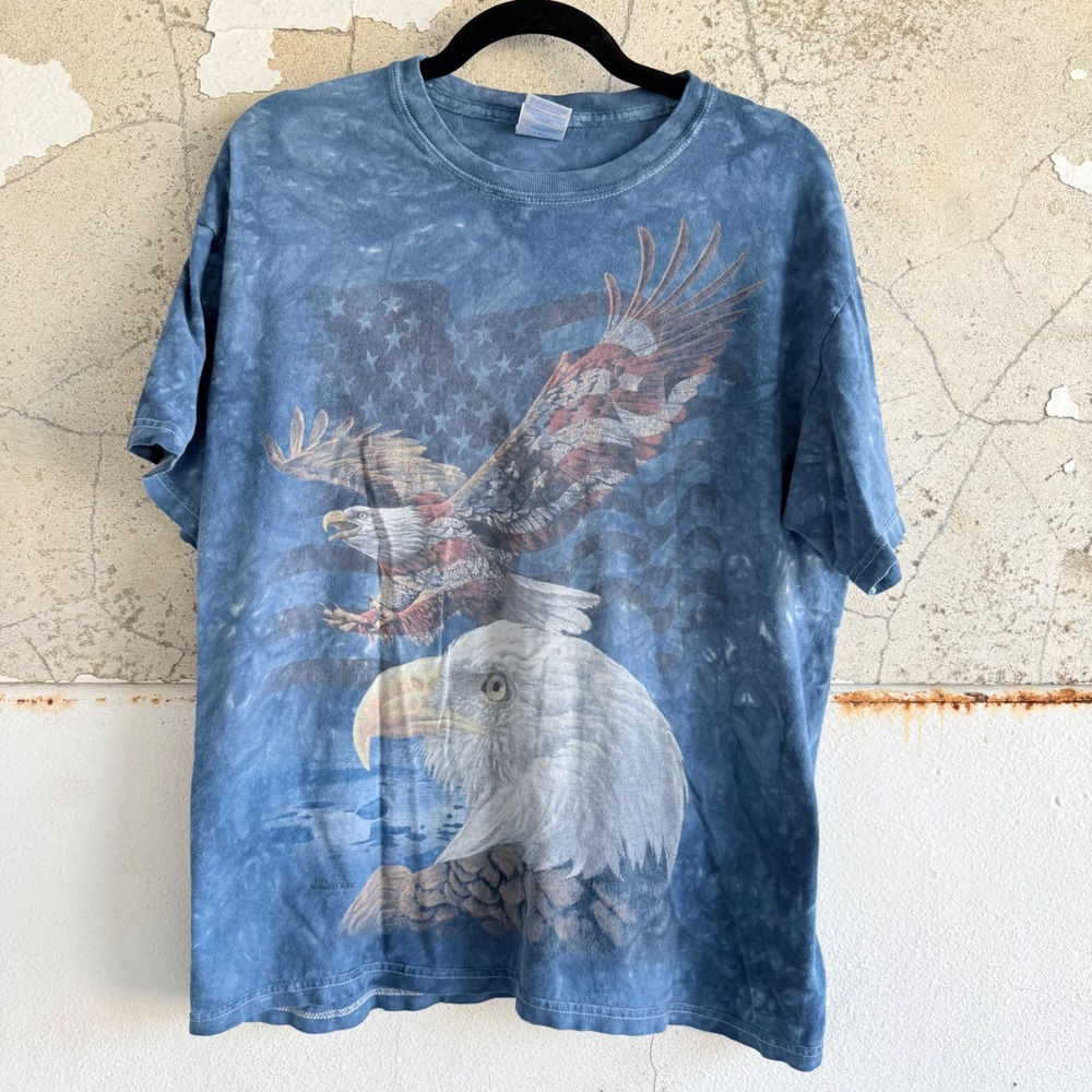 Y2K Bald Eagle American Flag T Shirt Vintage Graphic The Mountain Tee Mens L